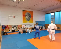 Besuch Sek E2a_Balsthal im JUDO-KWAI